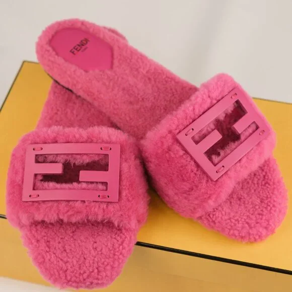 Fendi Shearling FF Baguette Pink Slide Sandals - Picture 7 of 8
